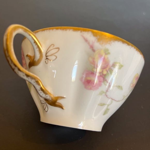 Rare Limoges French Cups and Saucers Set of 4  Baltimore Rose Pattern - Picture 9 of 12